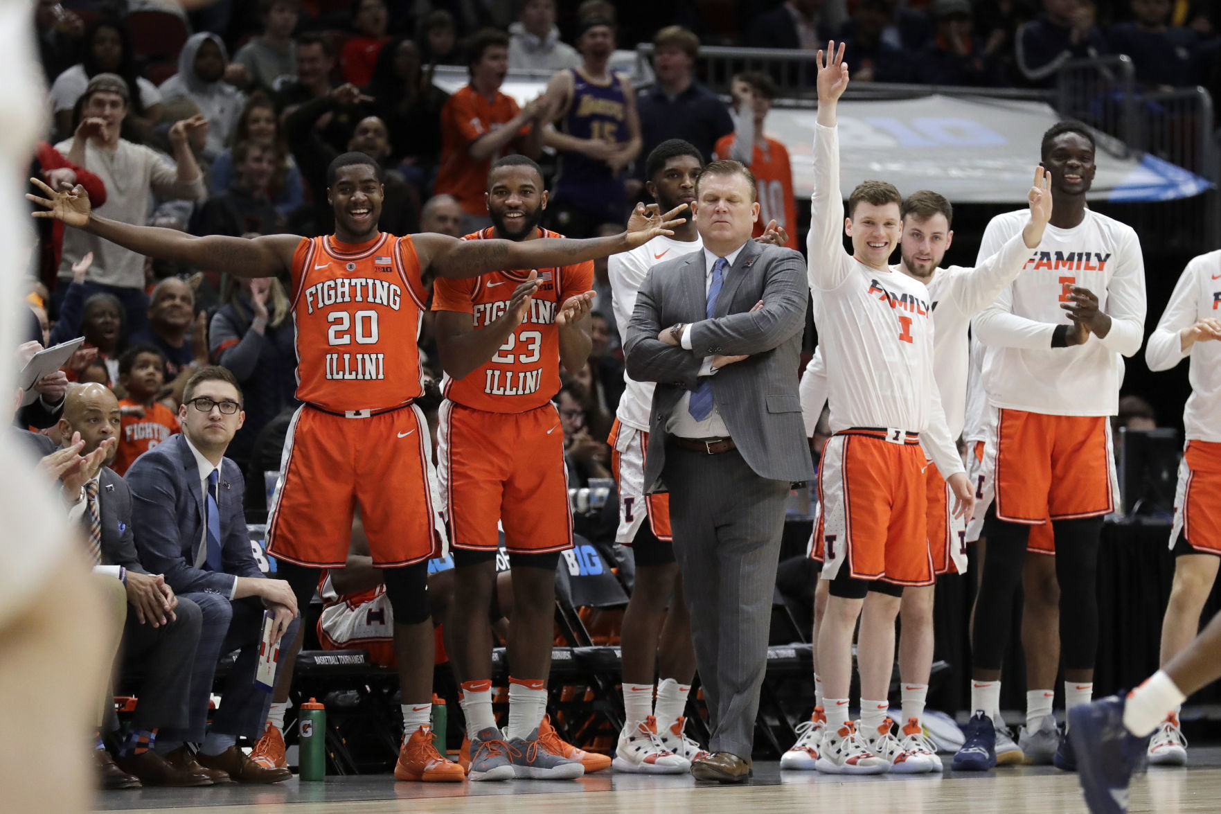 Iowa 83, Illinois 62